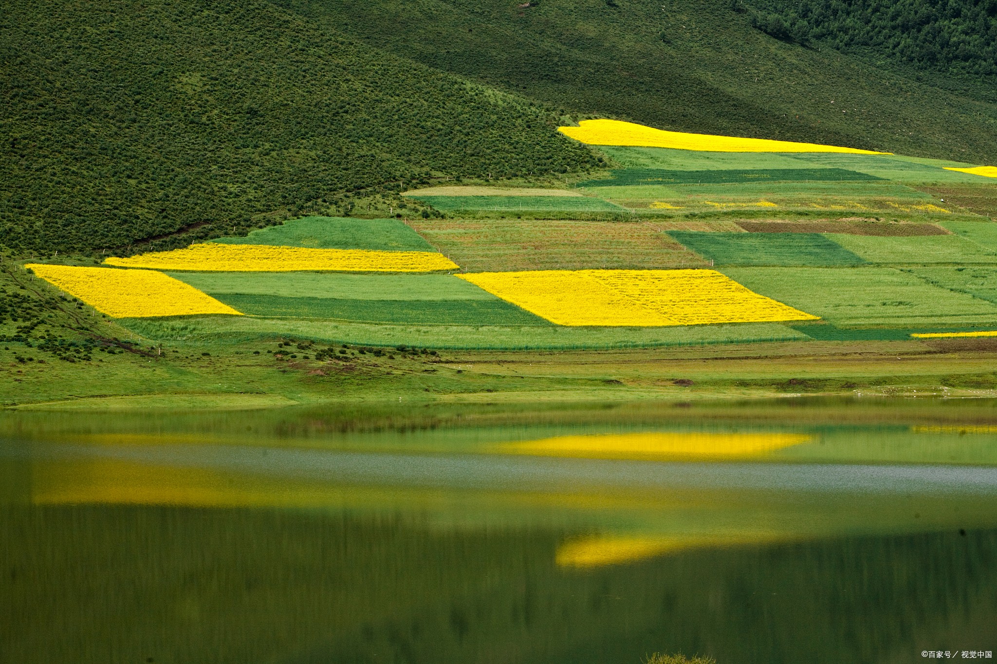 茫崖翡翠湖景区